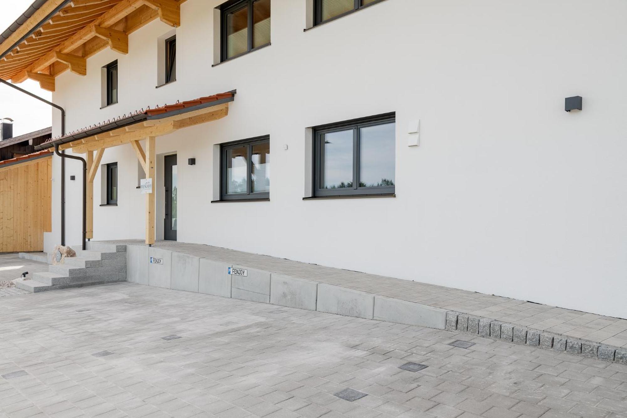 Fenjoy: Ferienapartment In Neubau / Balkon / Bbq Bernau am Chiemsee Exterior photo